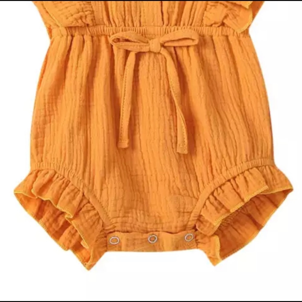 Baby girls linen romper with matching headband - Picture 3 of 8